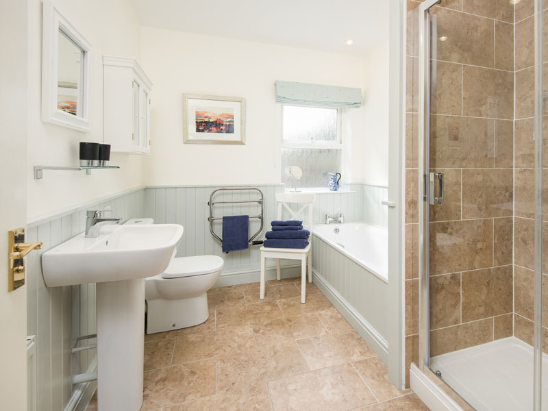 Castle Close Bathroom1 Castle Close Bathroom1