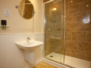 Craggy Ensuite 800